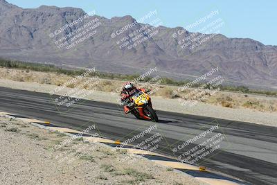 media/Nov-01-2025-CVMA (Sat) [[fc0f7531b8]]/Race 11-Amateur Supersport Open/